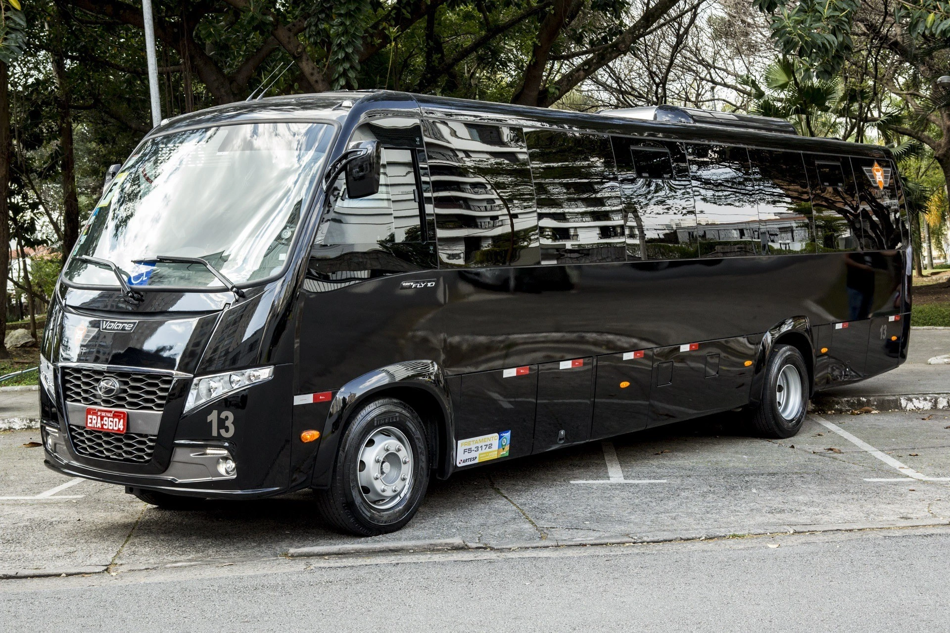 Micro-ônibus Executivo — Volare Fly 10